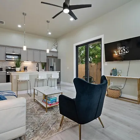 New & Central 2Br Home With Patio